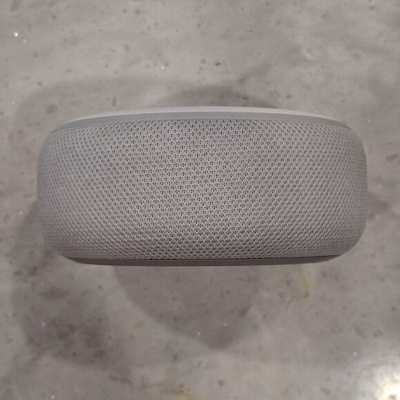 Amazon Echo Dot (3rd Generation) Smart Speaker with Alexa White Model C78MP8 - Picture 3 of 9